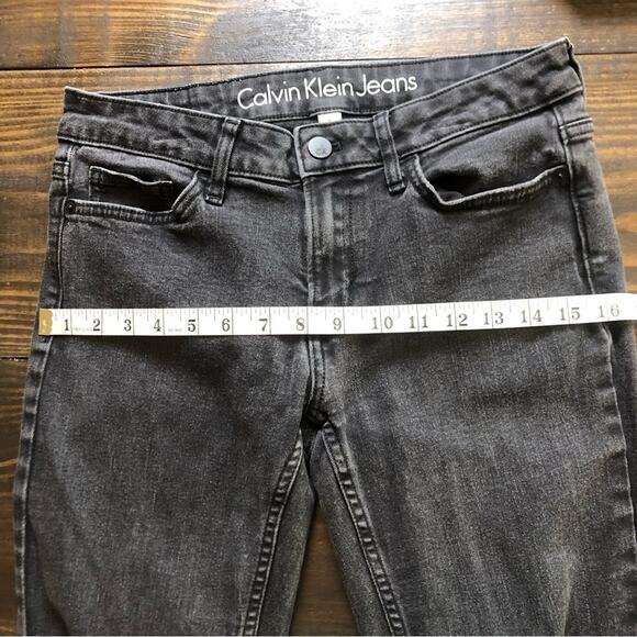 Calvin Klein Black Grunge Denim Women’s 28 Jeans Distressed Ankle Skinny Y2K - Picture 9 of 14